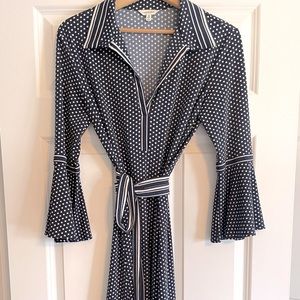 MAX STUDIO navy and white v-neck dress with tie waist